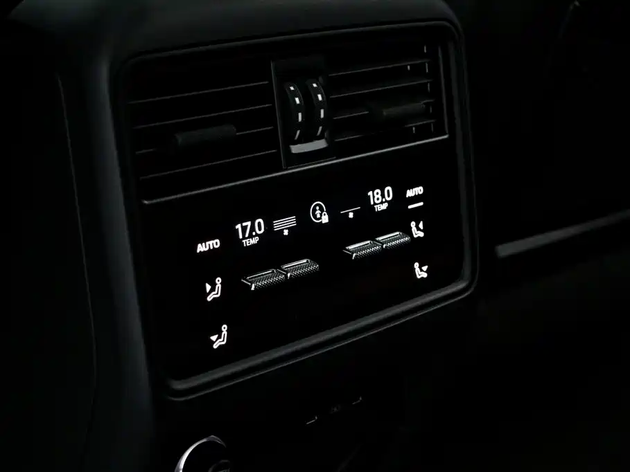 Porsche Cayenne — миниатюра 20