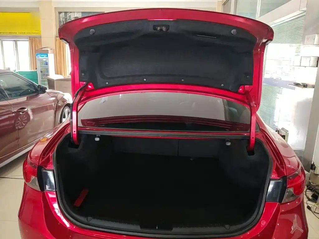 Mazda Atenza — миниатюра 19