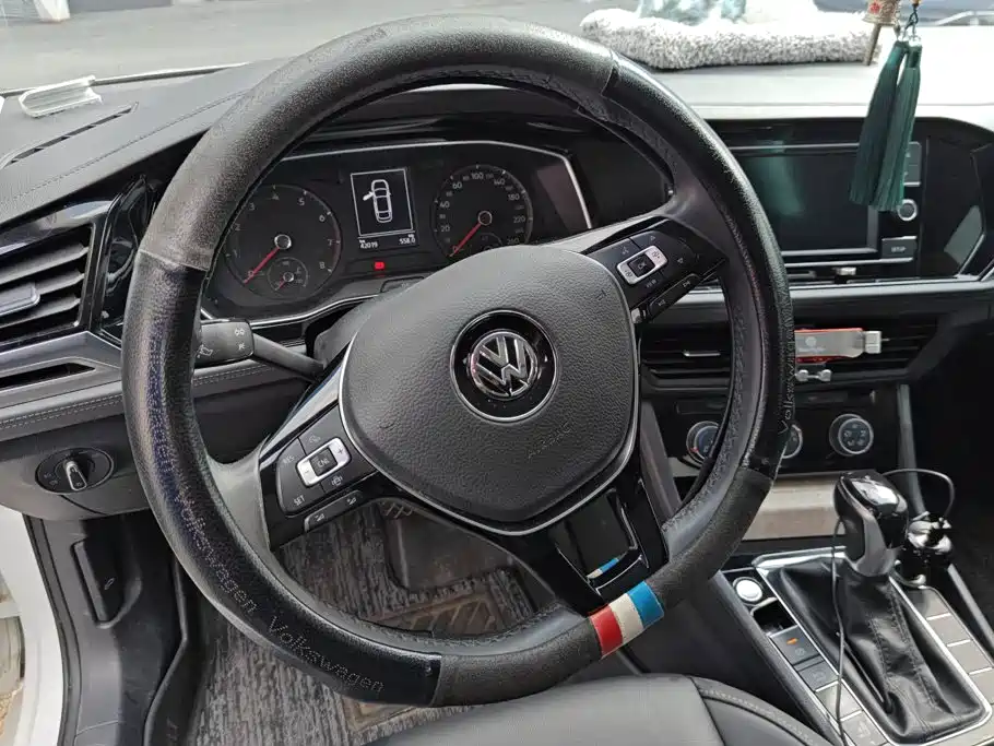 Volkswagen Sagitar — миниатюра 15