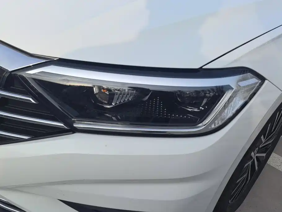 Volkswagen Sagitar — миниатюра 5
