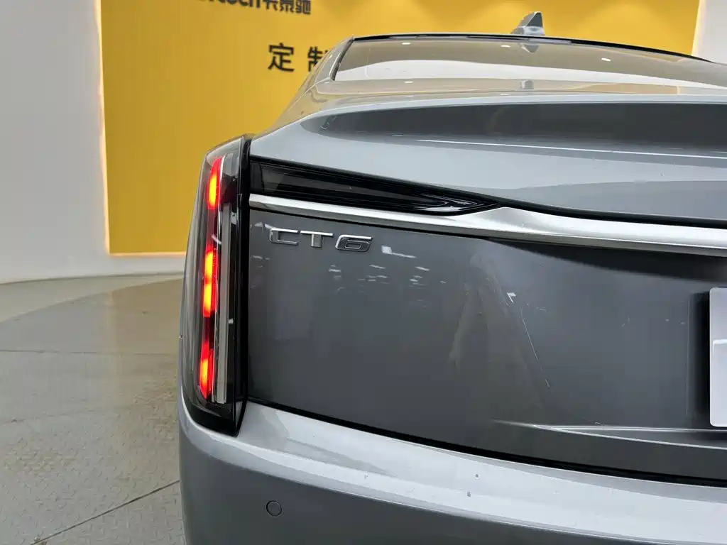 Cadillac CT6 — миниатюра 14