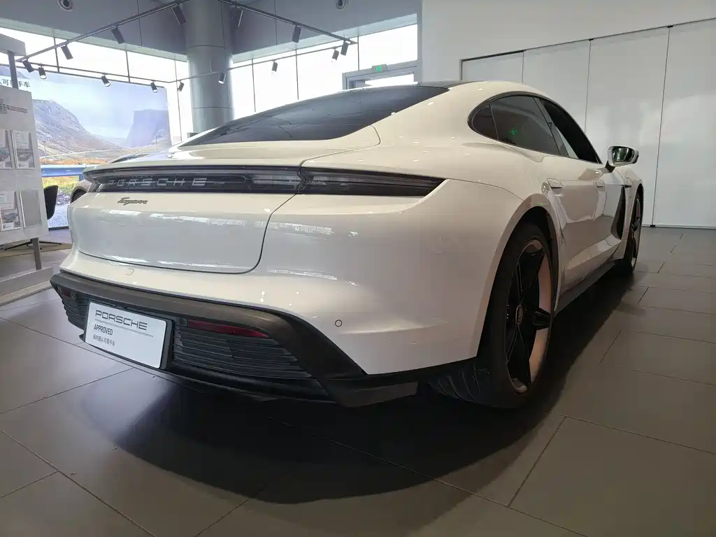 Porsche Taycan 2020 Taycan