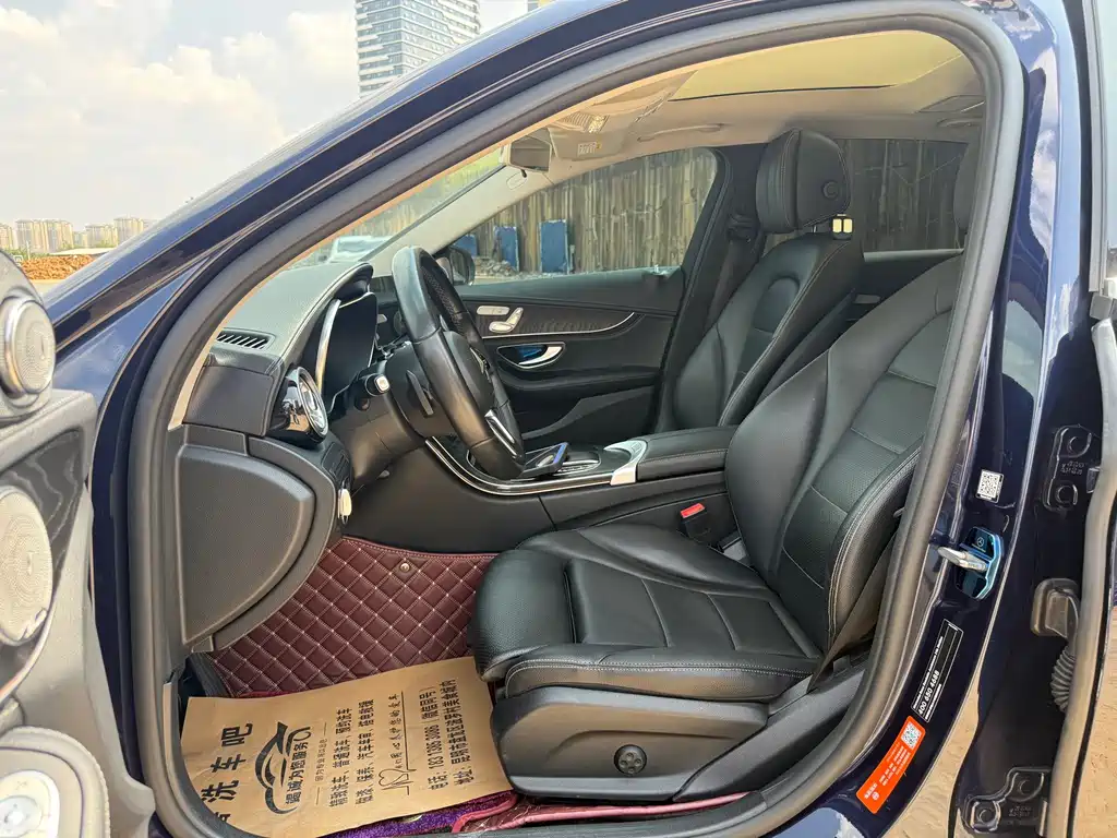 Mercedes-Benz C-Class — миниатюра 5