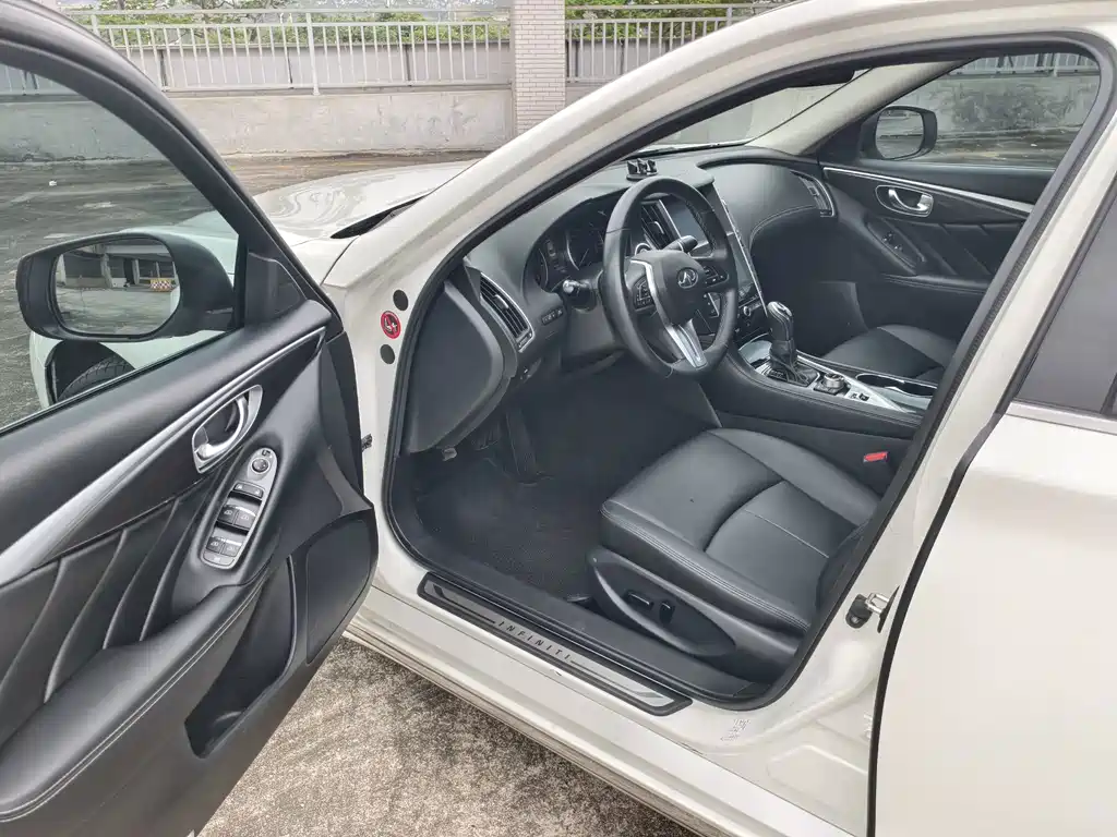 Infiniti Q50L — миниатюра 5