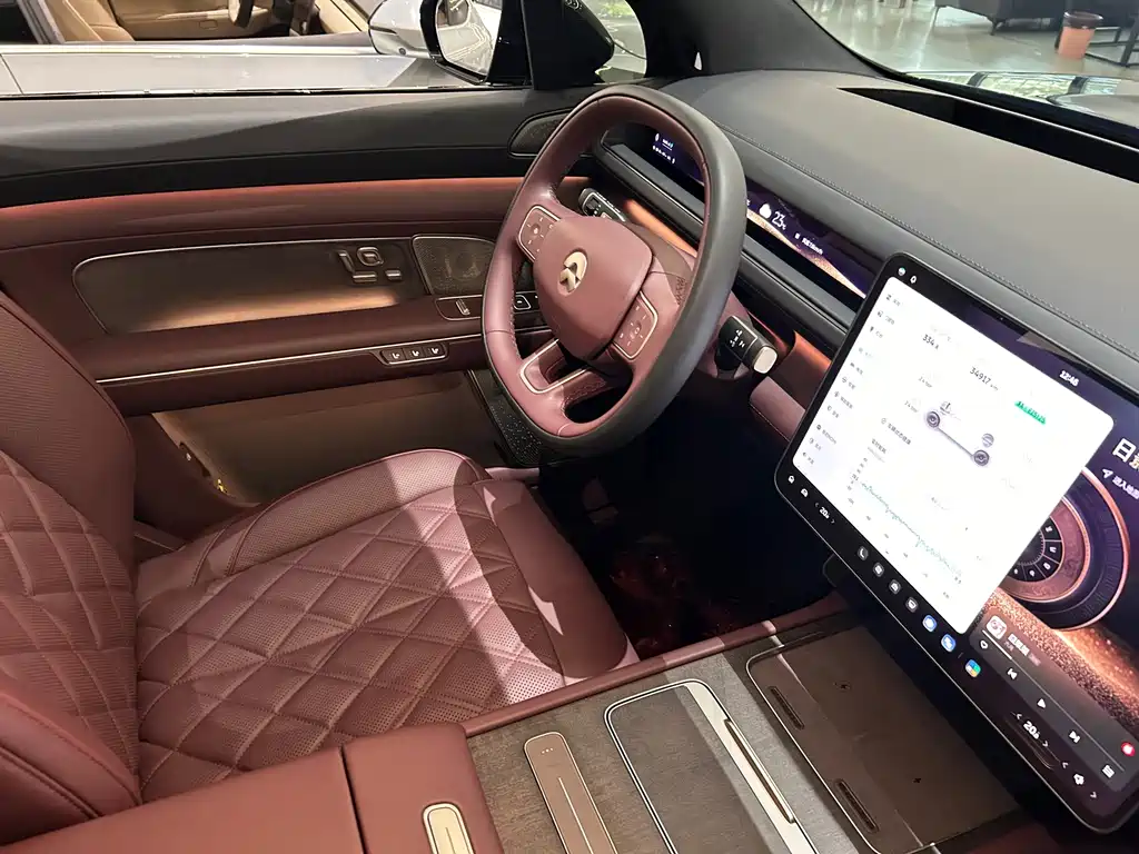 NIO ES8 — миниатюра 12