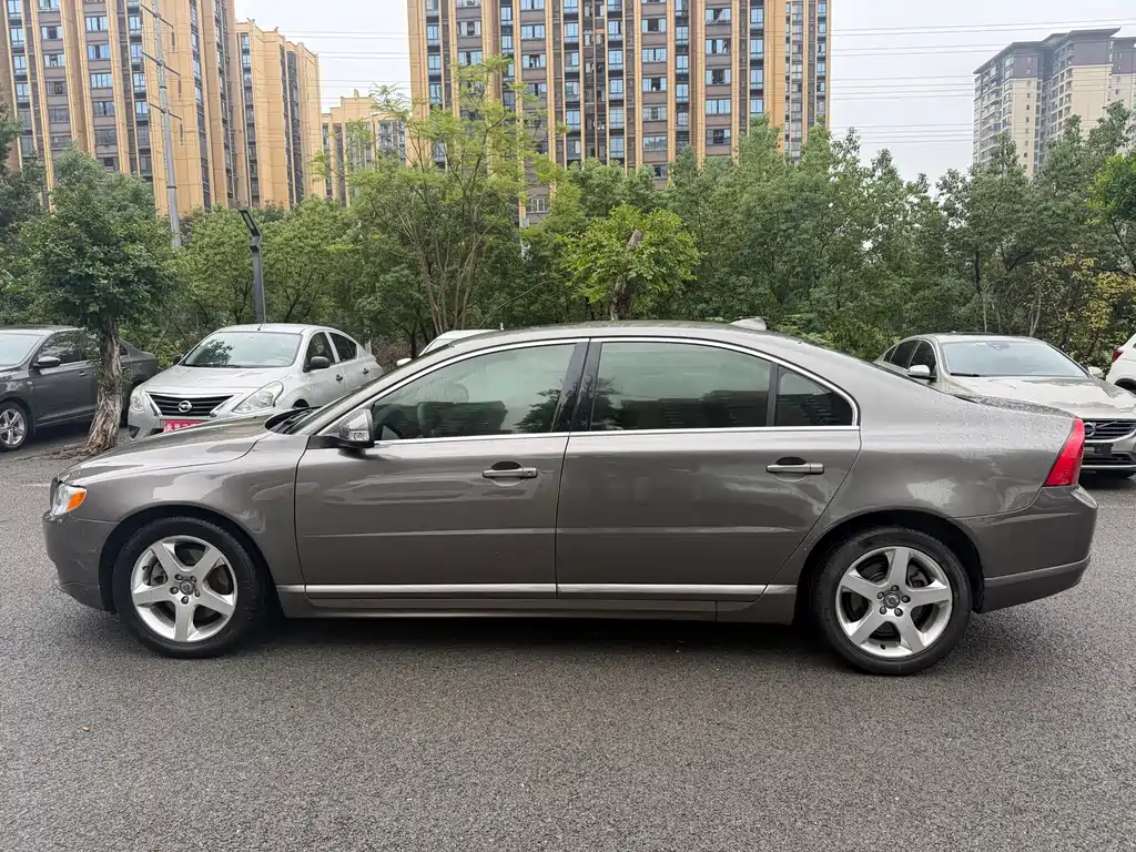Volvo S80L — миниатюра 4