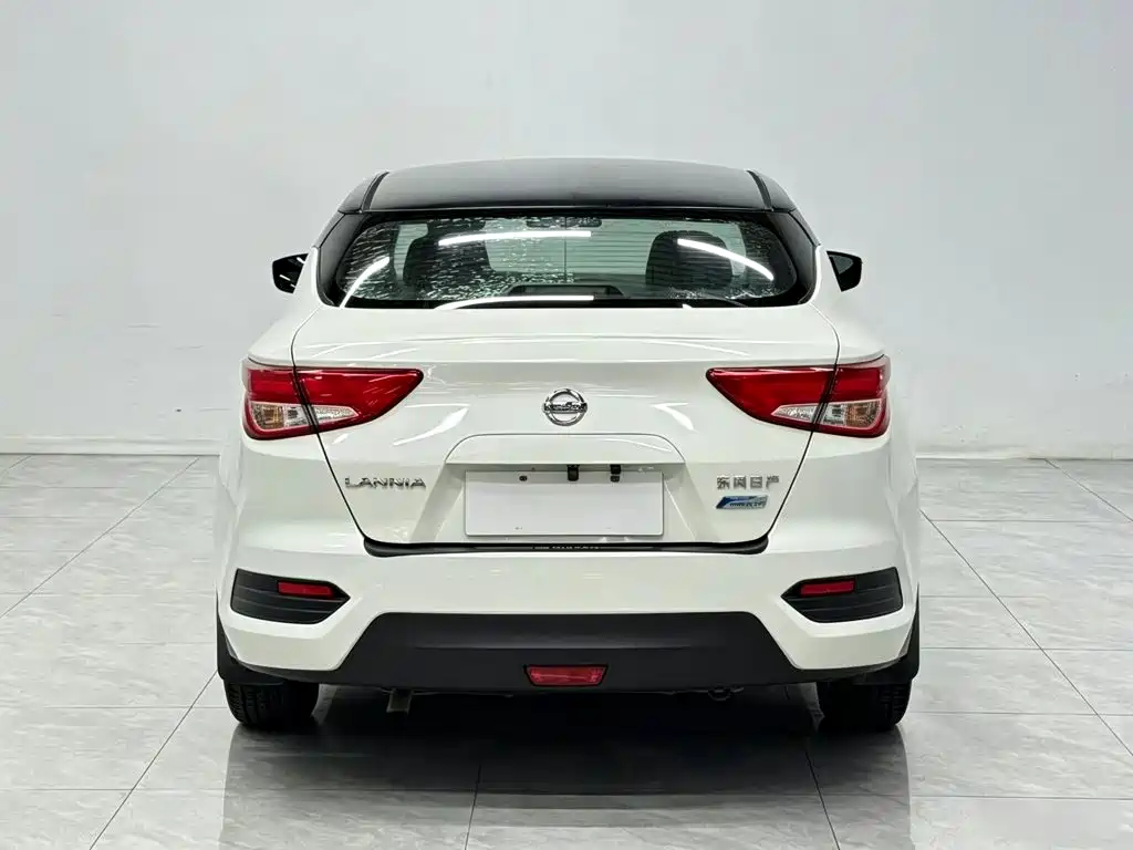 Nissan Bluebird — миниатюра 6