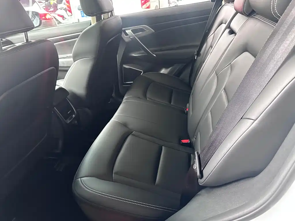 Geely Boyue — миниатюра 7