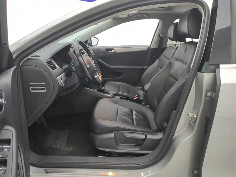 Volkswagen Sagitar — миниатюра 9