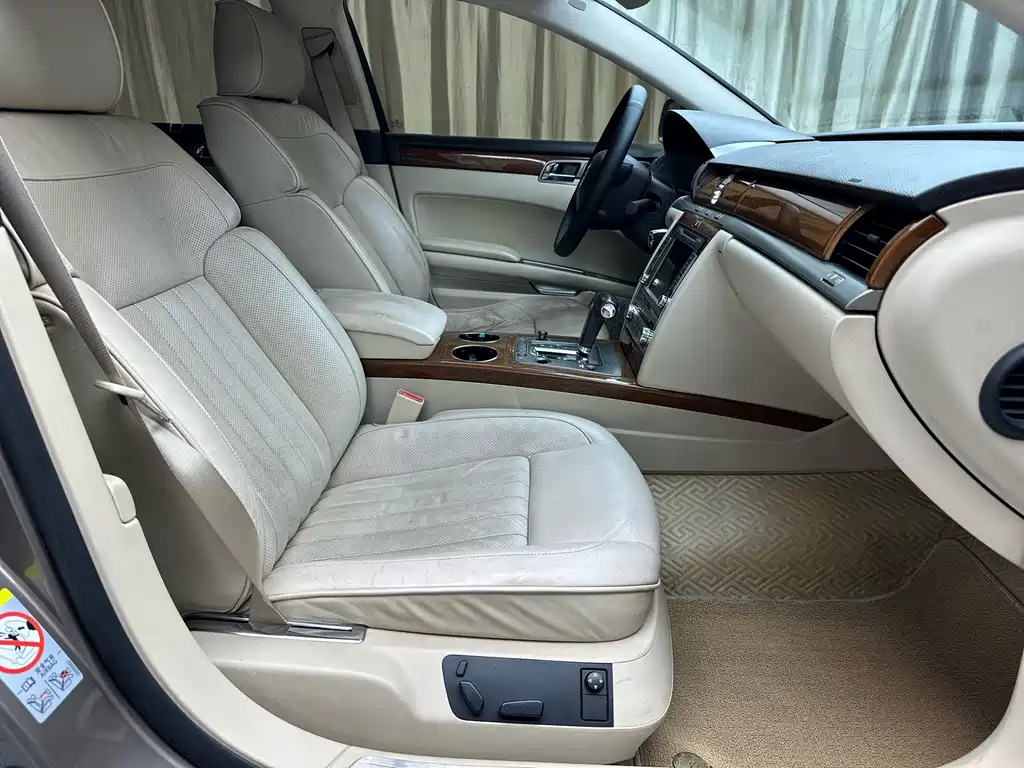 Volkswagen Phaeton — миниатюра 11
