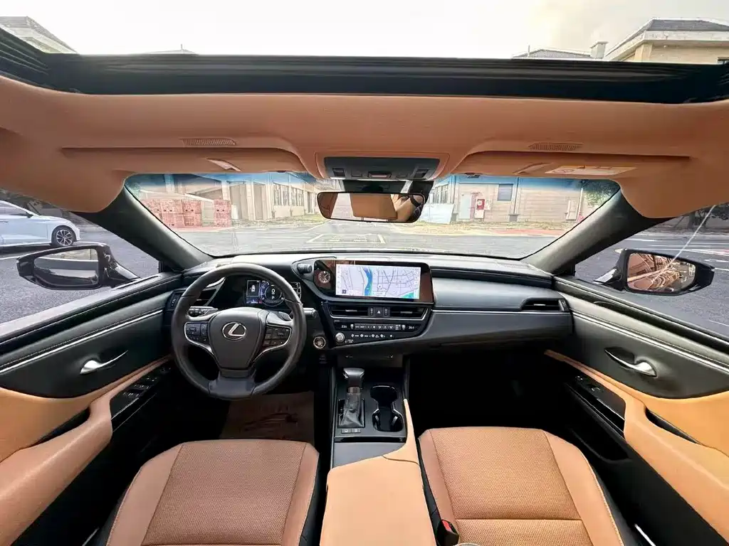 Lexus ES — миниатюра 5