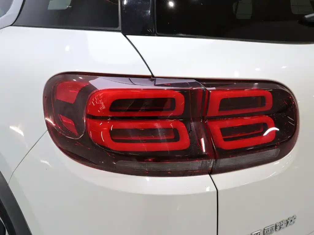 Citroen C5 AIRCROSS — миниатюра 19