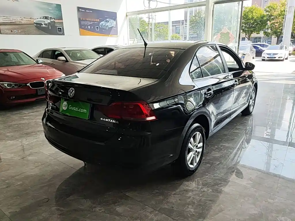 Volkswagen Santana — миниатюра 7