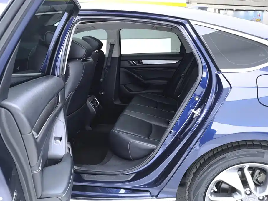 Honda Inspire — миниатюра 11