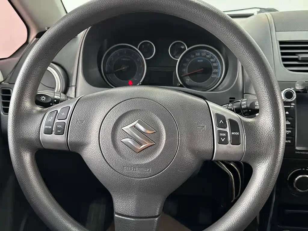 Suzuki SX4 — миниатюра 15