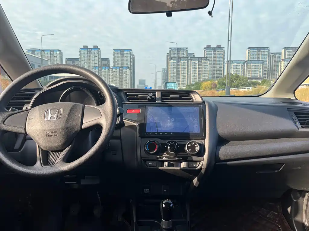 Honda Fit — миниатюра 10