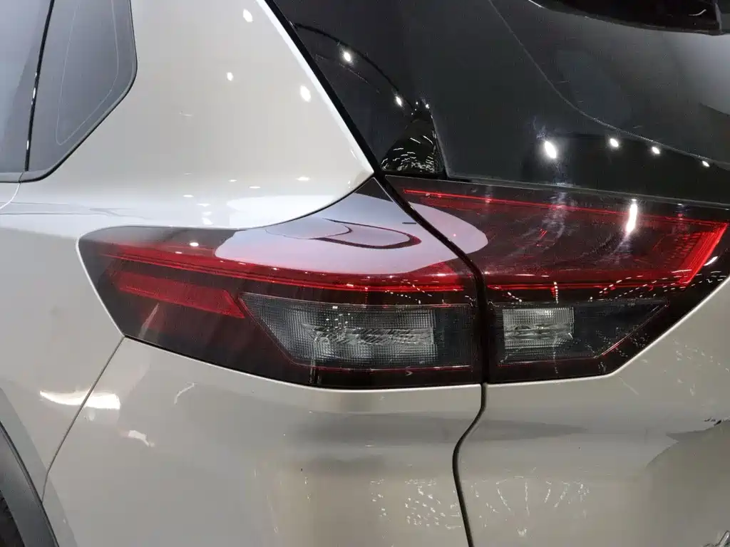 Nissan X-Trail — миниатюра 19