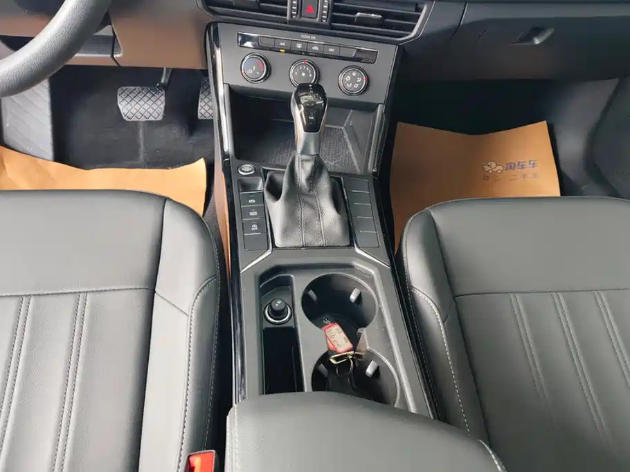 Volkswagen Passat 280TSI Business Edition, фото 16