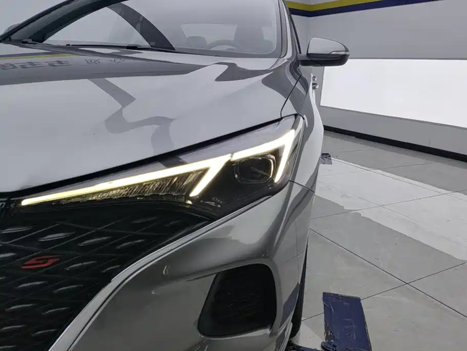 Changan Eado — миниатюра 5