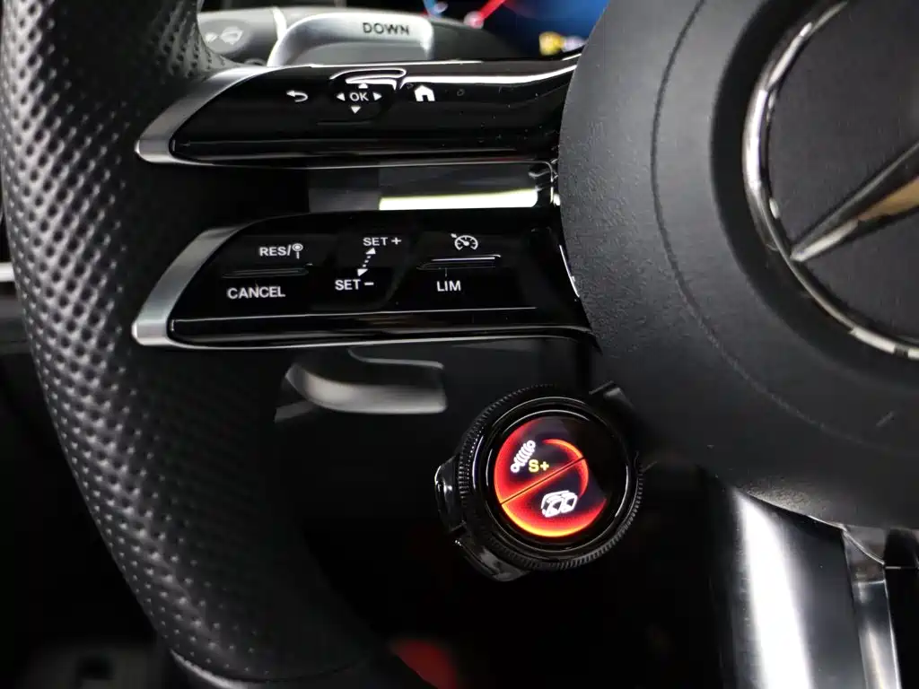 Mercedes-Benz AMG GT — миниатюра 15