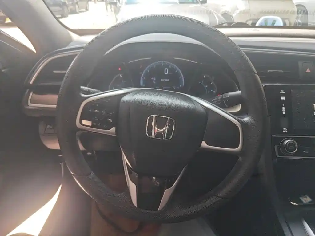 Honda Civic — миниатюра 11