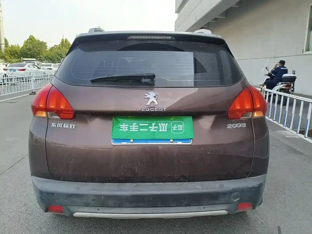 Peugeot 2008 — миниатюра 6