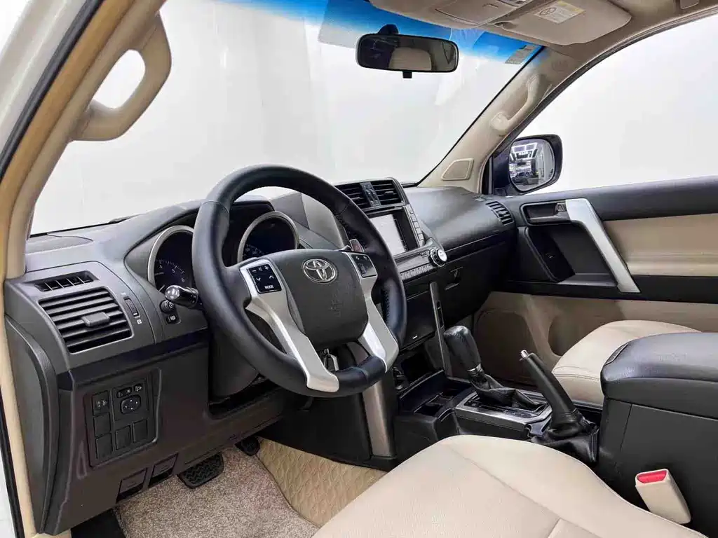 Toyota Land Cruiser Prado 2013 2.7L