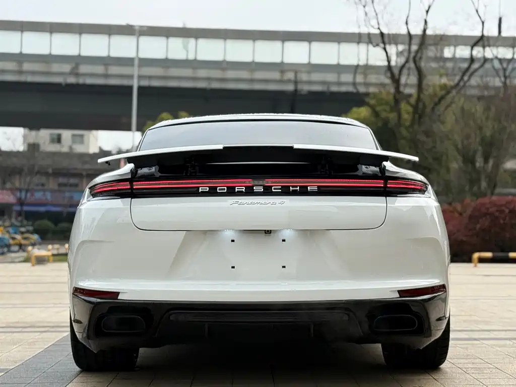 Porsche Panamera 2014 Panamera 4 3.0T