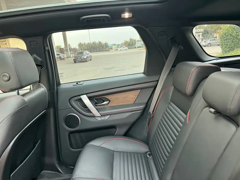 Land Rover Discovery Sport — миниатюра 14