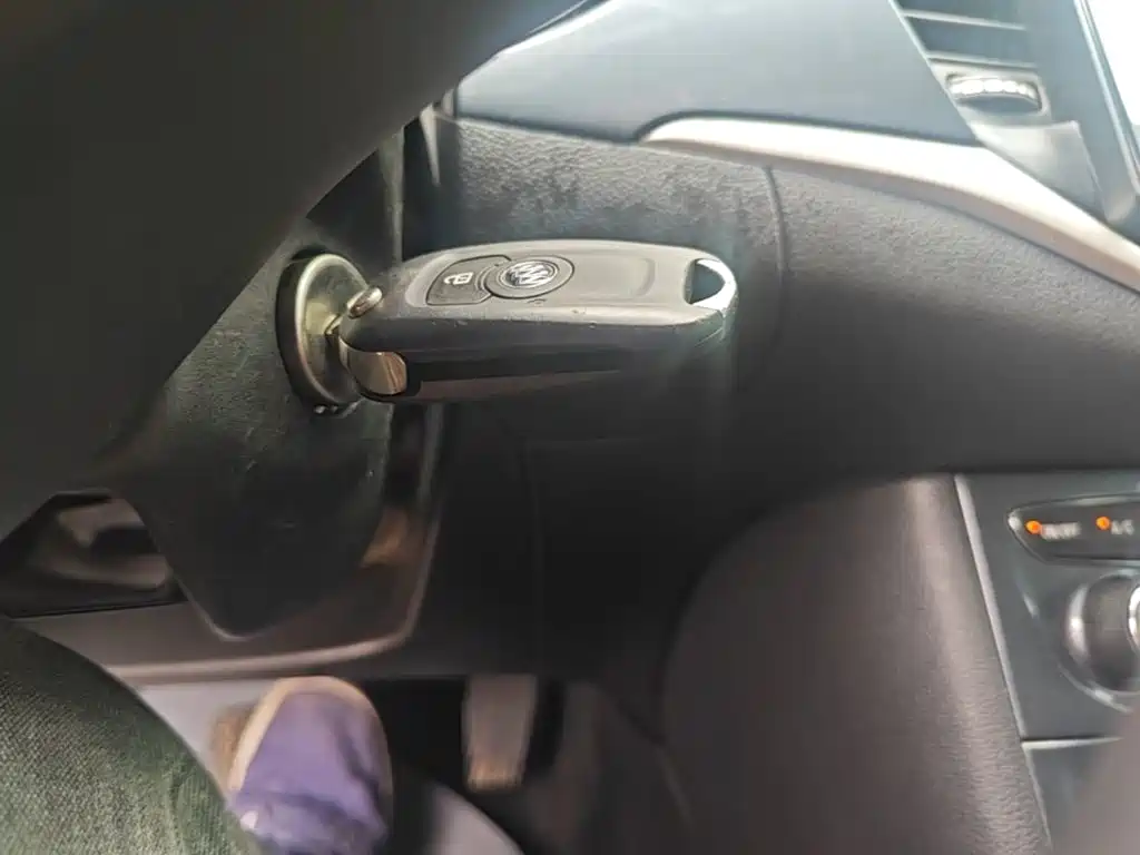 Buick Verano — миниатюра 17