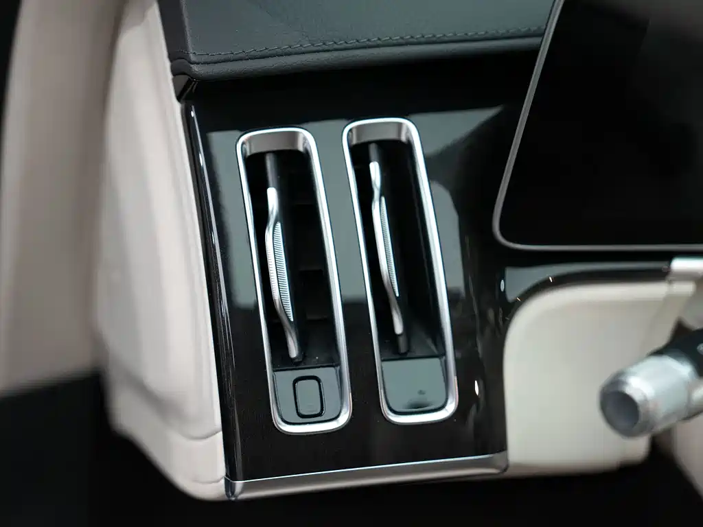Mercedes-Benz S-Class — миниатюра 20