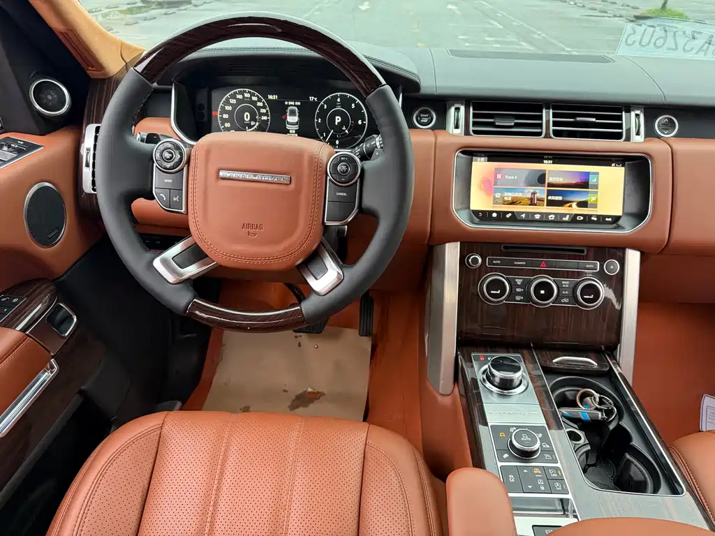 Land Rover Range Rover — миниатюра 5