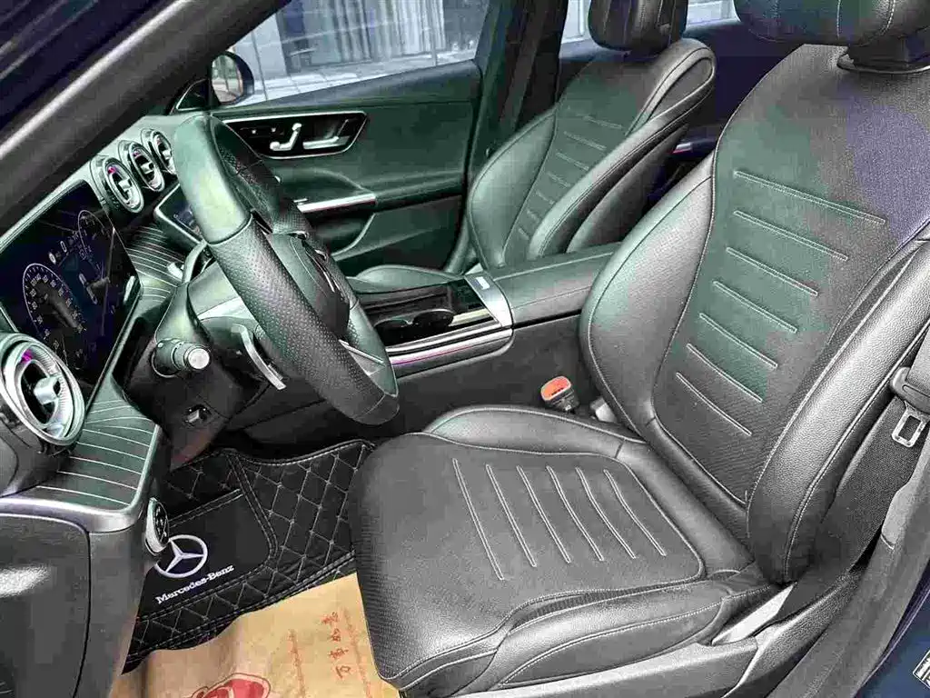 Mercedes-Benz C-Class — миниатюра 5
