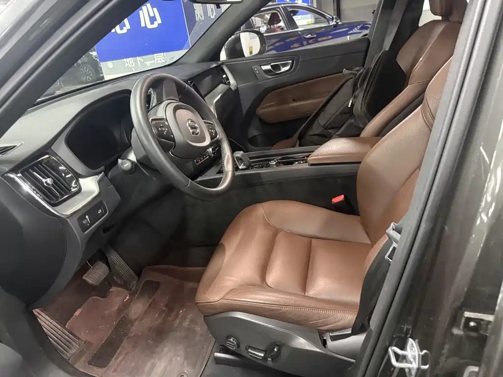 Volvo XC60 — миниатюра 8