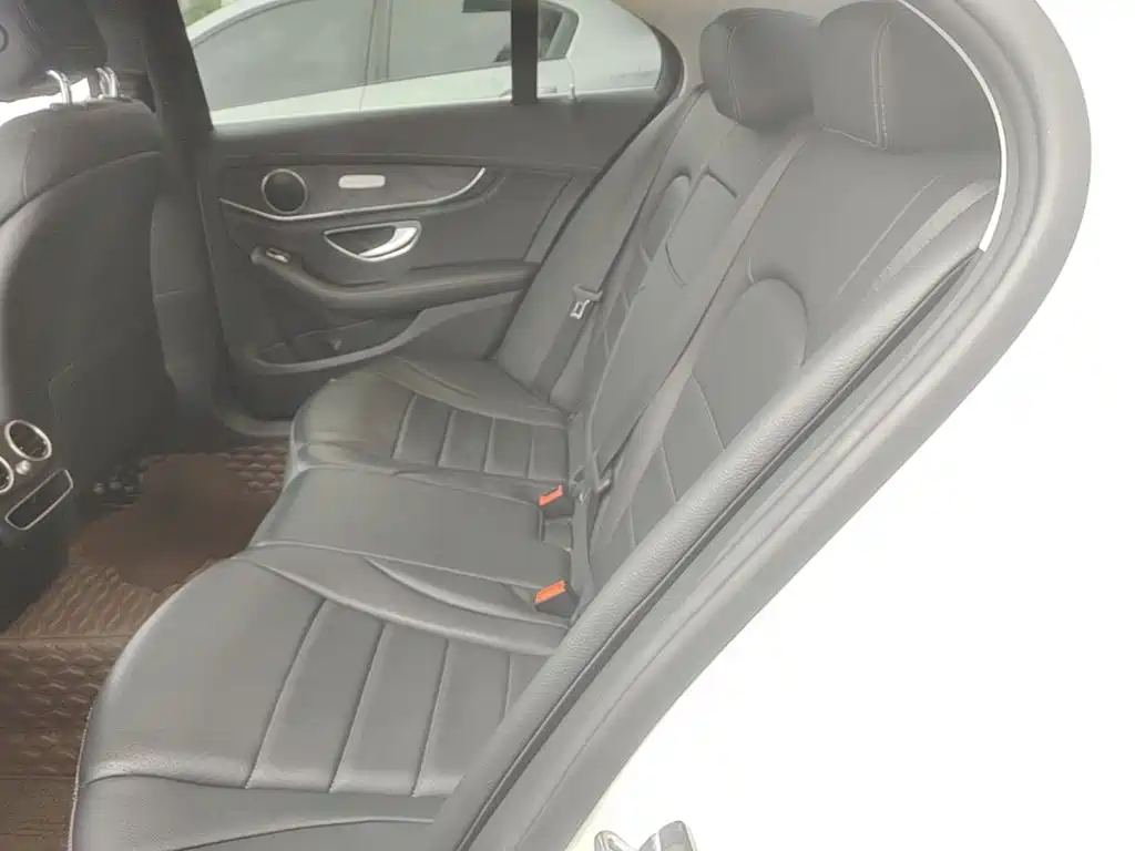 Mercedes-Benz C-Class — миниатюра 17