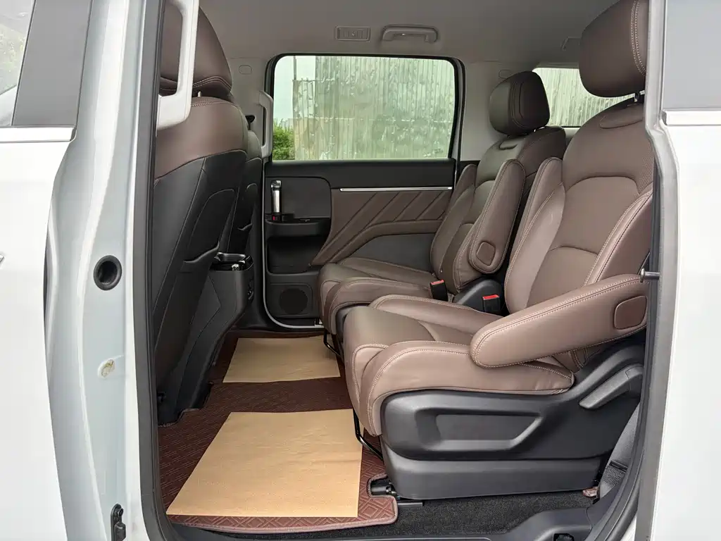 Wuling Звездный свет 730 Новая энергия — миниатюра 10