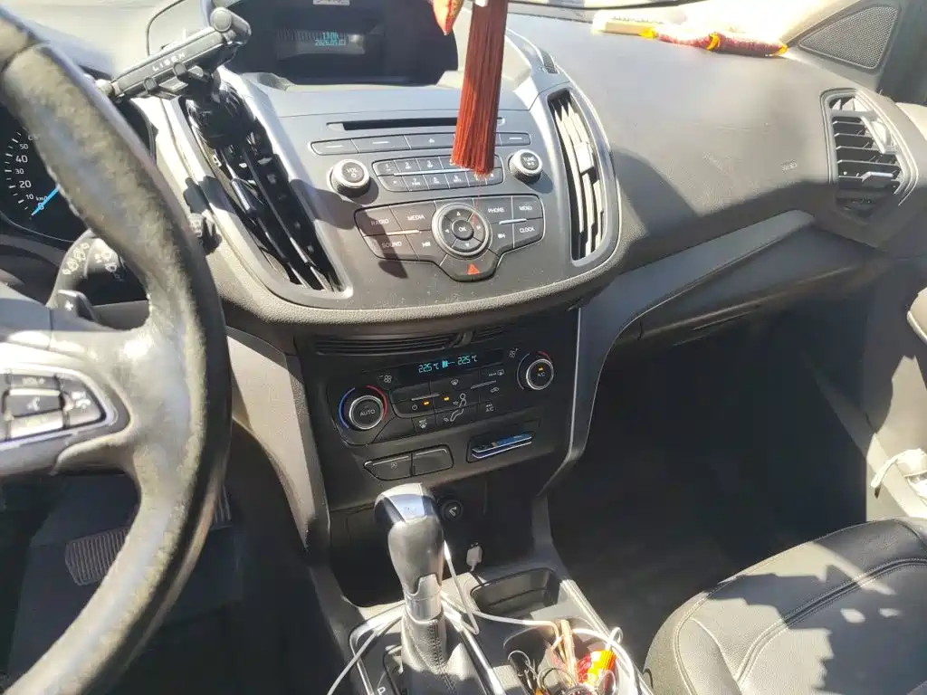 Ford Kuga — миниатюра 14