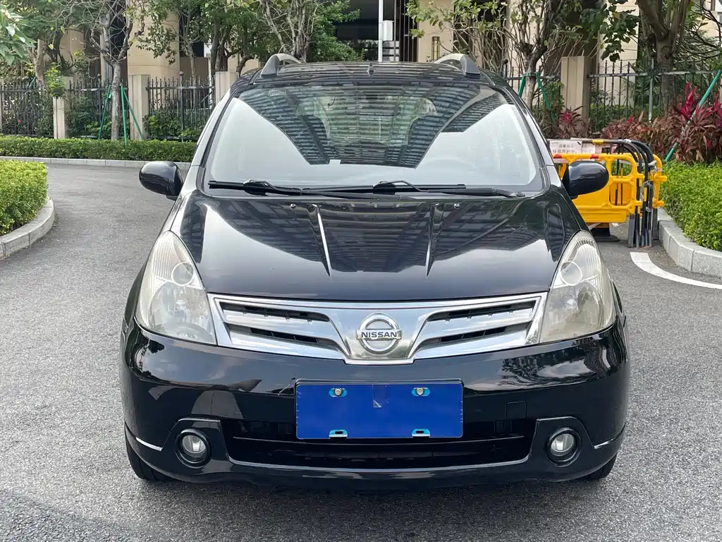 Nissan Livina — миниатюра 2