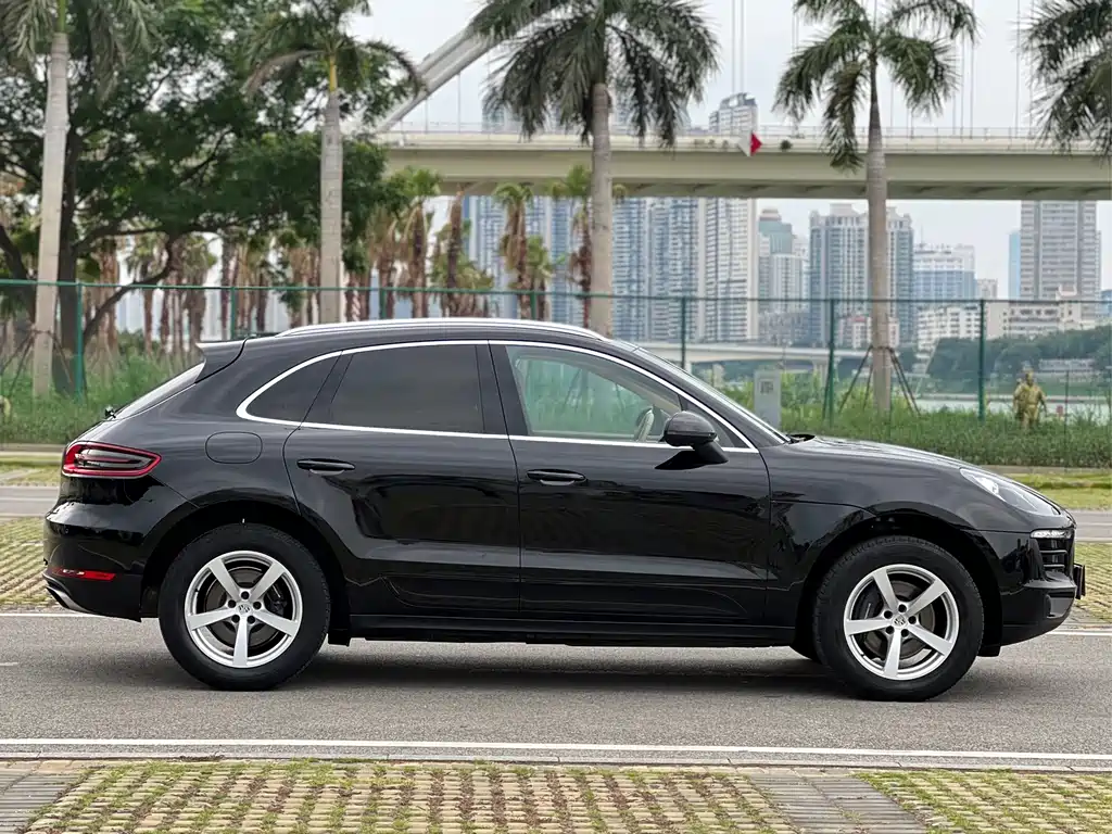 Porsche Macan 2014 Macan 2.0T