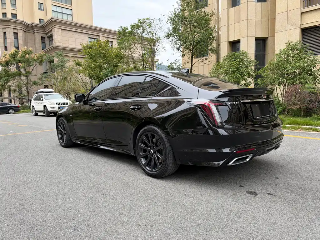 Cadillac CT5 — миниатюра 6