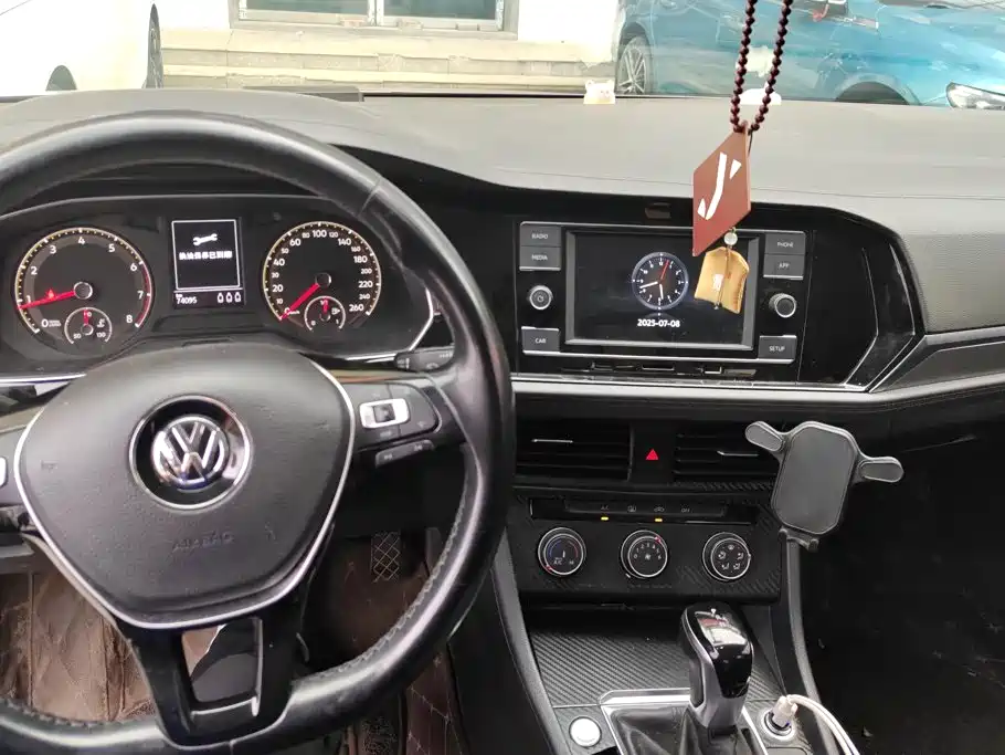 Volkswagen Sagitar — миниатюра 12