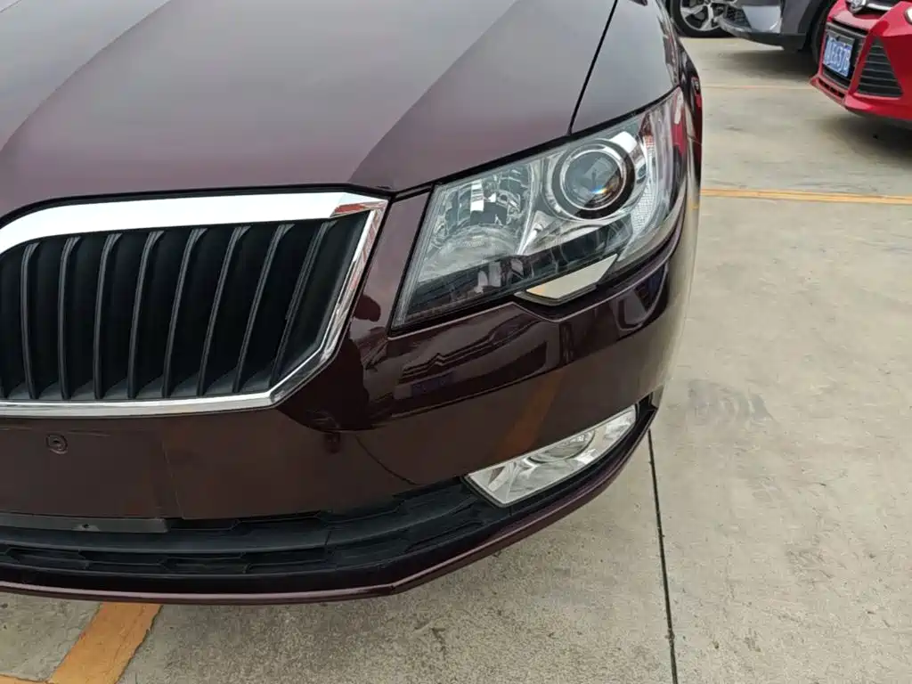 Skoda Superb — миниатюра 24