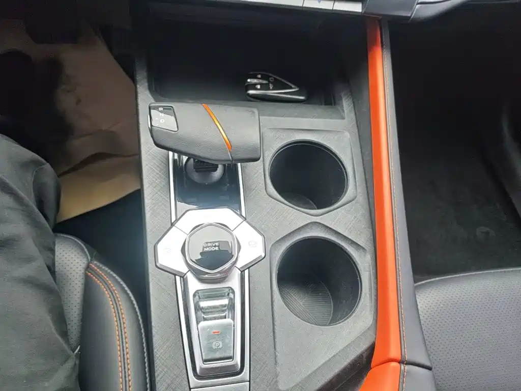 Changan UNI-V iDD — миниатюра 14