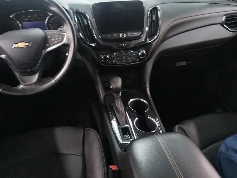 Chevrolet Equinox — миниатюра 12