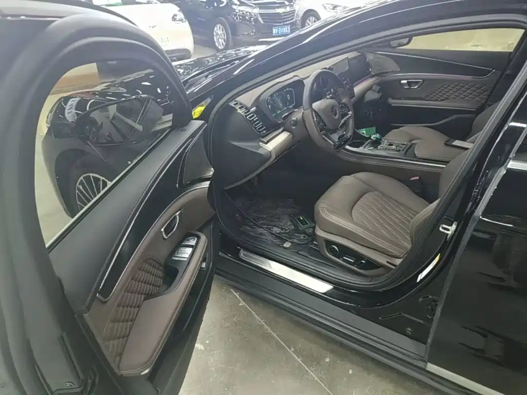 BYD Han — миниатюра 16