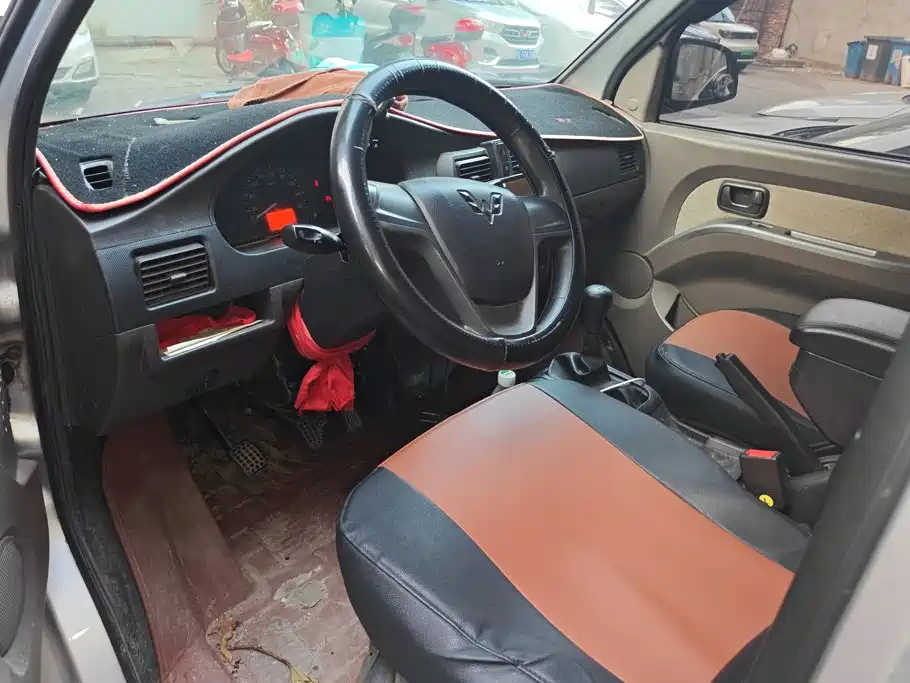 Wuling Rongguang — миниатюра 9
