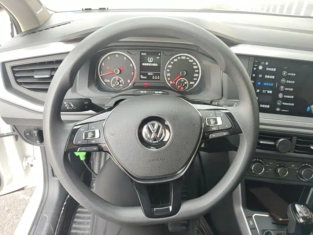 Volkswagen Polo — миниатюра 11