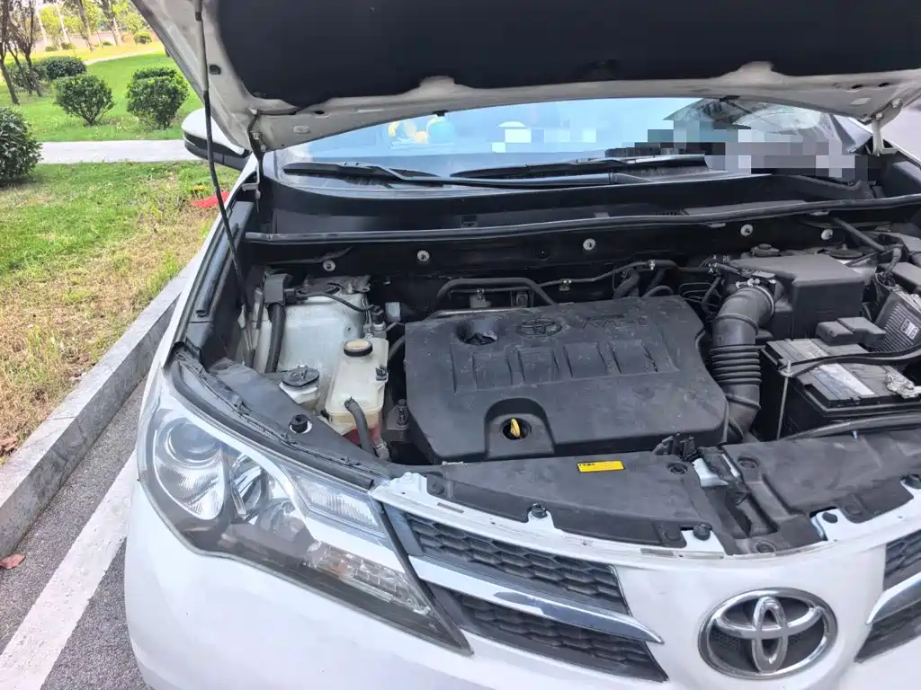 Toyota RAV4 — миниатюра 19