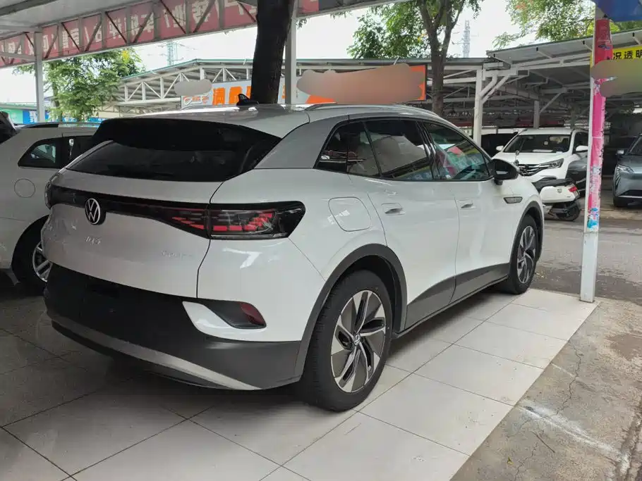 Volkswagen ID.4 Crozz — миниатюра 3