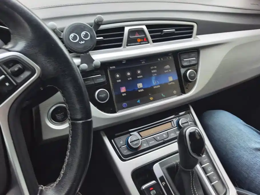 Geely Boyue — миниатюра 13